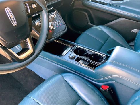 Used 2020 Lincoln Corsair Reserve w/ Beyond Blue Interior Package image 18