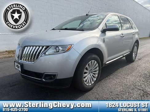 Used 2013 Lincoln MKX AWD image 1