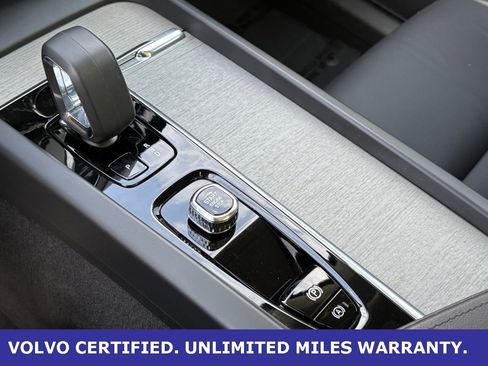 Certified 2025 Volvo XC60 B5 Plus image 20