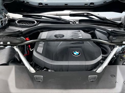 Certified 2023 BMW 740i image 33