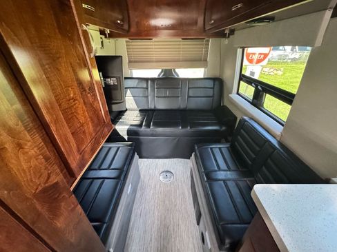 Used 2017 Mercedes-Benz Sprinter 3500 image 28