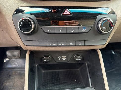 Used 2019 Hyundai Tucson SE image 26