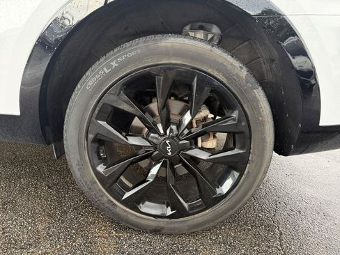 Used 2023 Kia Sorento SX AWD/4WD image 31