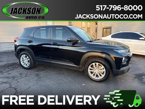 Used 2022 Chevrolet TrailBlazer LS image 1