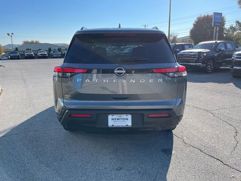 Used 2025 Nissan Pathfinder SV image 55