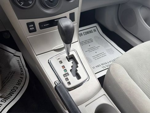 Used 2012 Toyota Corolla LE image 50