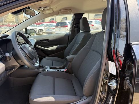 Used 2025 Toyota Corolla LE FWD image 24