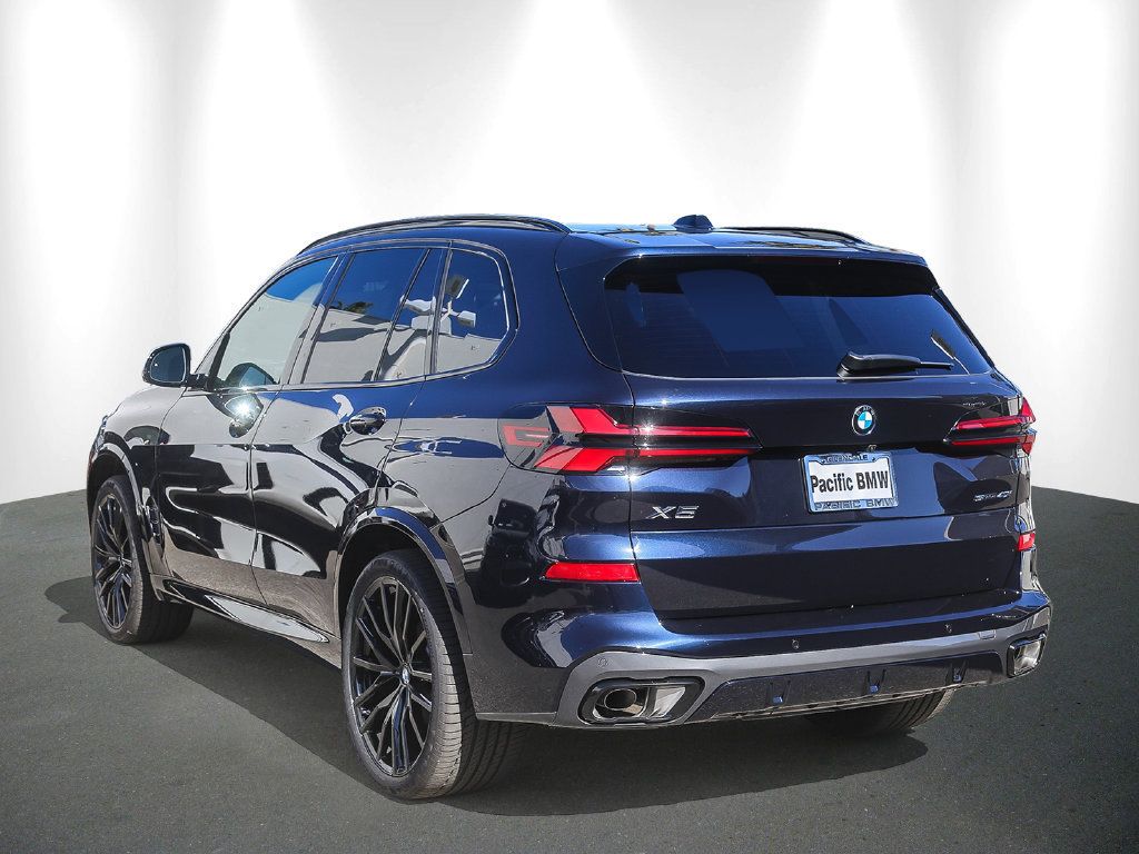 Used 2026 BMW X5 sDrive40i w/ M Sport Package RWD image 4