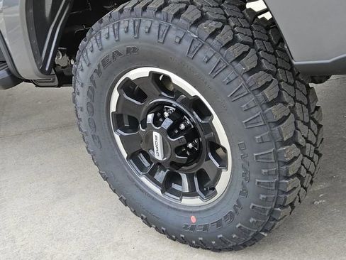 New 2026 Ford F250 Lariat w/ Tremor Off-Road Package image 9