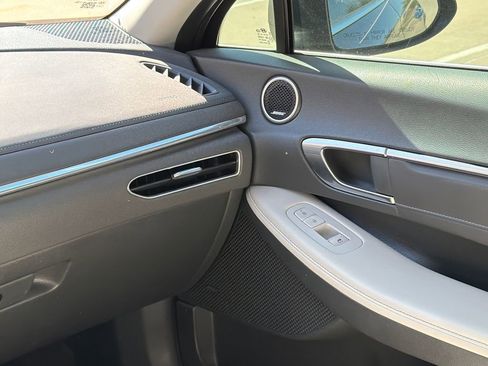 Used 2023 Hyundai Sonata Limited image 14