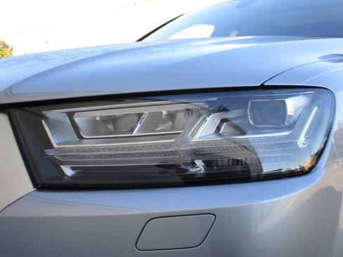 Used 2018 Audi Q7 3.0T Prestige w/ Prestige Package image 97