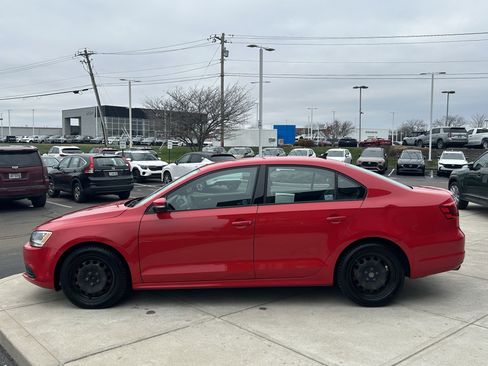 Used 2014 Volkswagen Jetta SE image 4