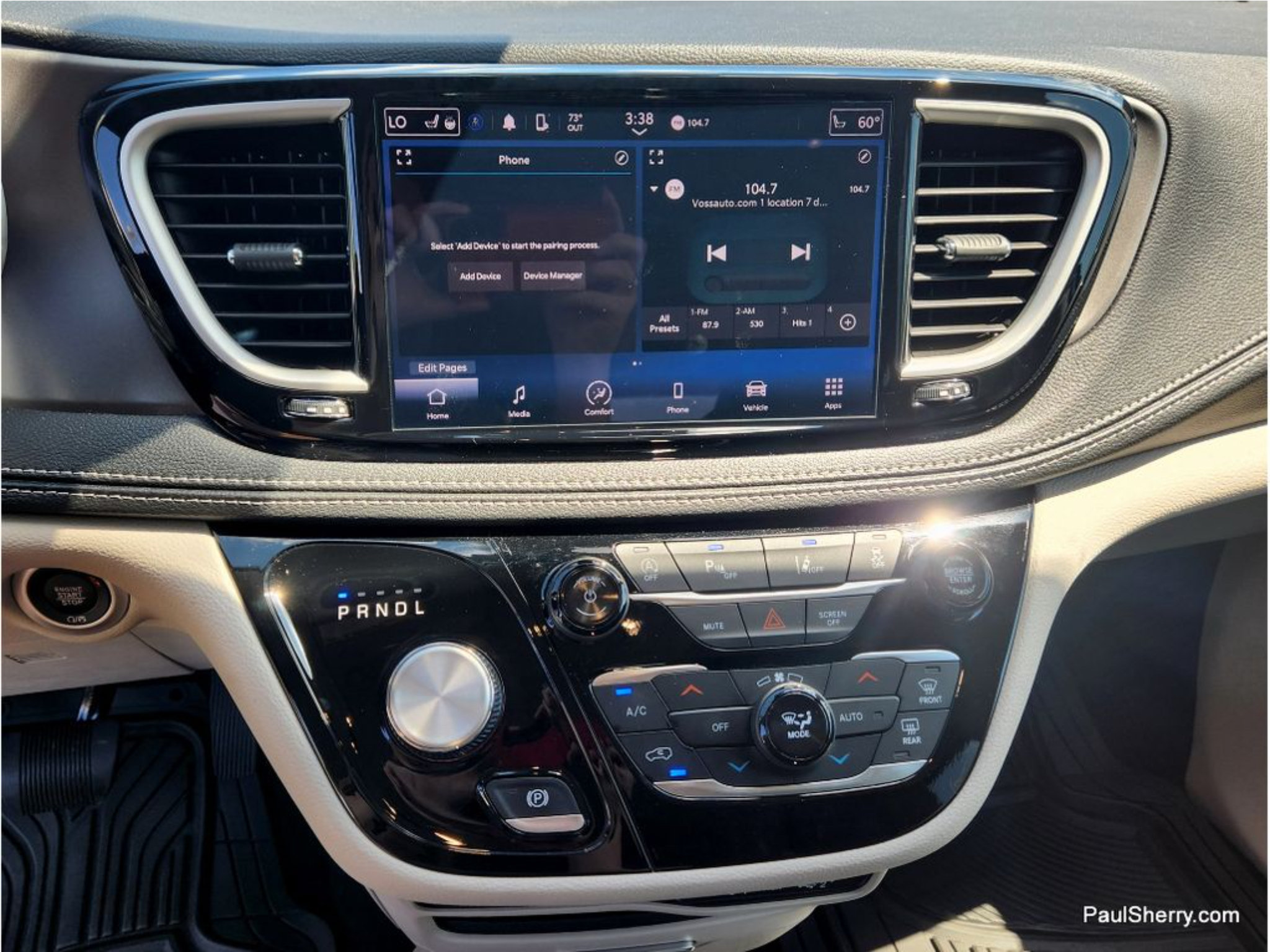 Used 2024 Chrysler Pacifica Touring-L FWD image 40