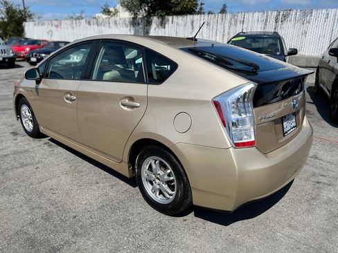 Used 2010 Toyota Prius Five image 5