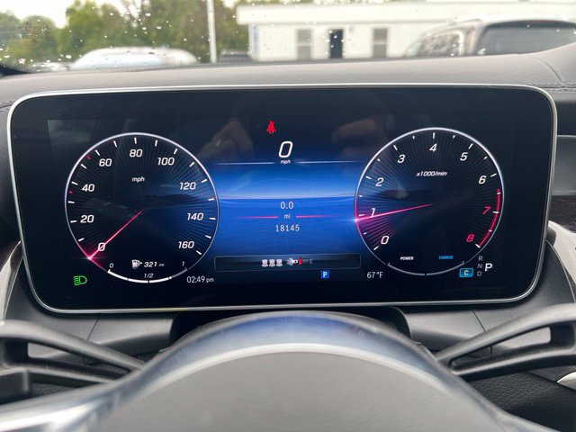 Used 2024 Mercedes-Benz GLC 300 4MATIC image 3