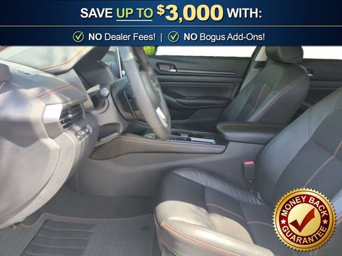 Used 2022 Nissan Altima 2.5 SR w/ Midnight Edition Package image 14