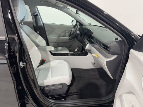 Used 2026 Hyundai Kona SEL Sport FWD image 21