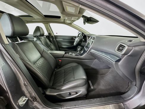 Used 2023 Nissan Maxima Platinum w/ Sport Mat Group image 32