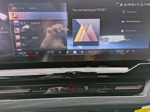 New 2026 BMW 530i xDrive w/ M Sport Package image 23