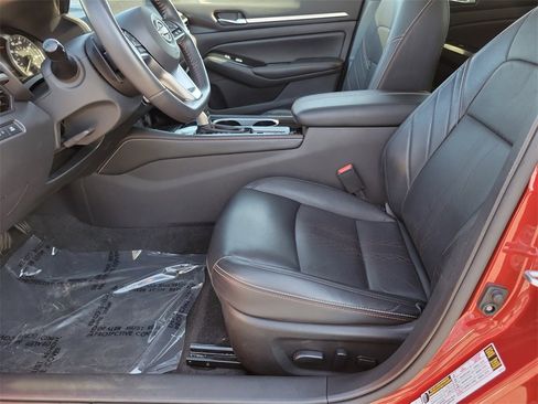 Certified 2024 Nissan Altima 2.5 SR w/ SR Premium Package image 19