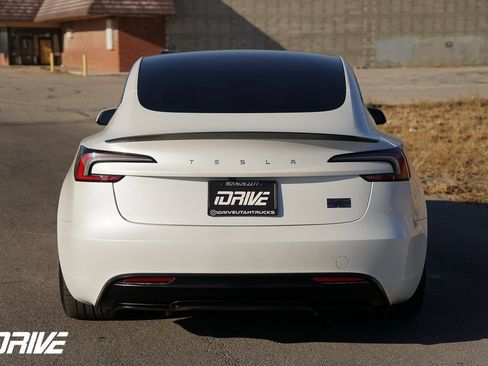 Used 2024 Tesla Model 3 Performance image 9