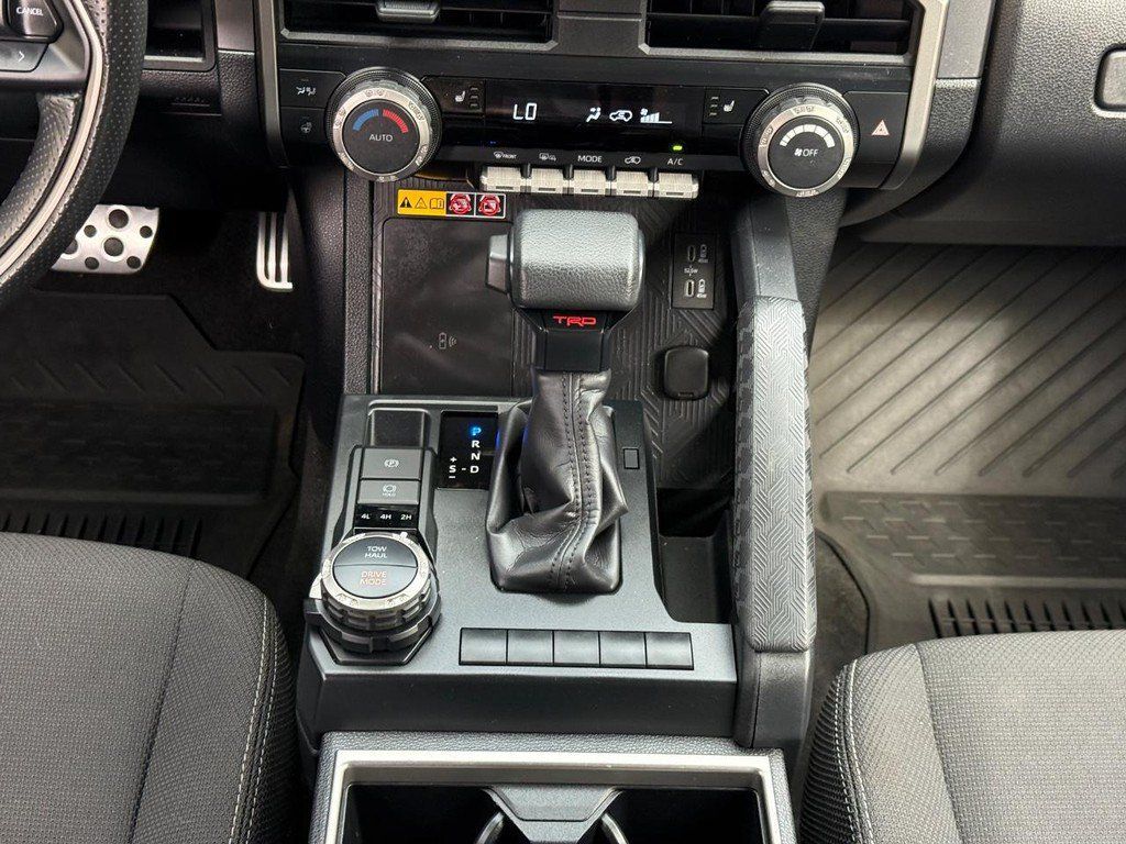 Used 2025 Toyota 4Runner TRD Sport AWD/4WD image 15