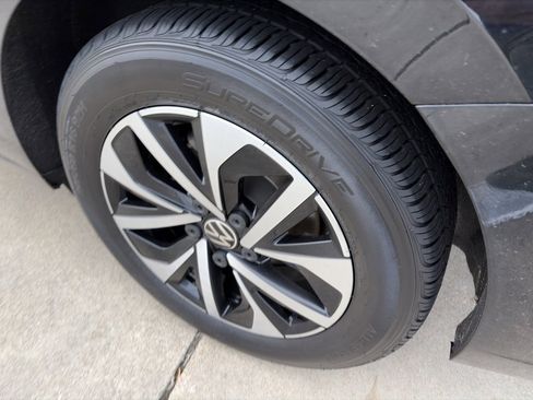 Used 2024 Volkswagen Jetta S image 7