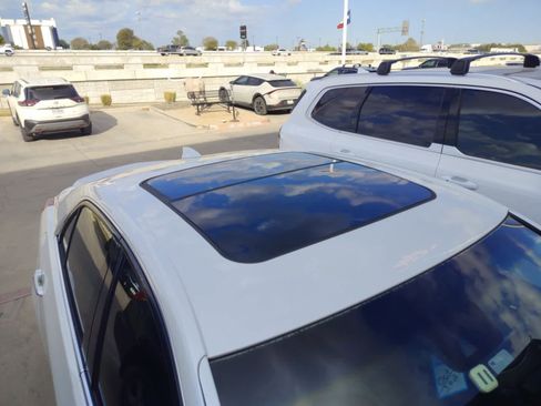 Used 2018 Cadillac CTS Luxury image 8