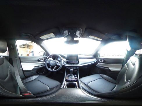 Used 2025 Jeep Compass Limited AWD/4WD image 44