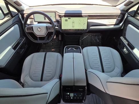 Used 2022 Rivian R1T Adventure AWD/4WD image 24