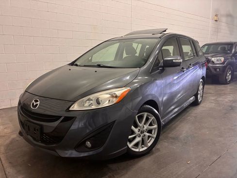 Used 2013 MAZDA MAZDA5 Touring w/ Moonroof & Audio Pkg image 2