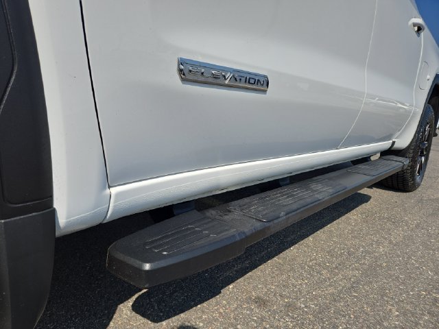 Used 2024 GMC Sierra 1500 Elevation w/ Elevation Premium Package AWD/4WD image 9