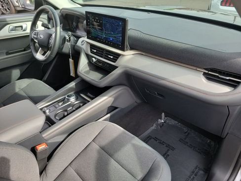 Used 2025 Ford Explorer Active image 14