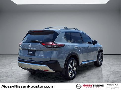 Used 2021 Nissan Rogue Platinum FWD image 7