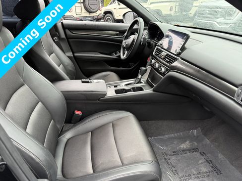 Used 2022 Honda Accord Sport image 10