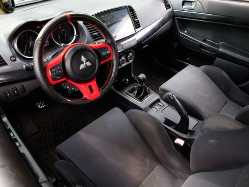 Used 2012 Mitsubishi Lancer Evolution GSR image 4