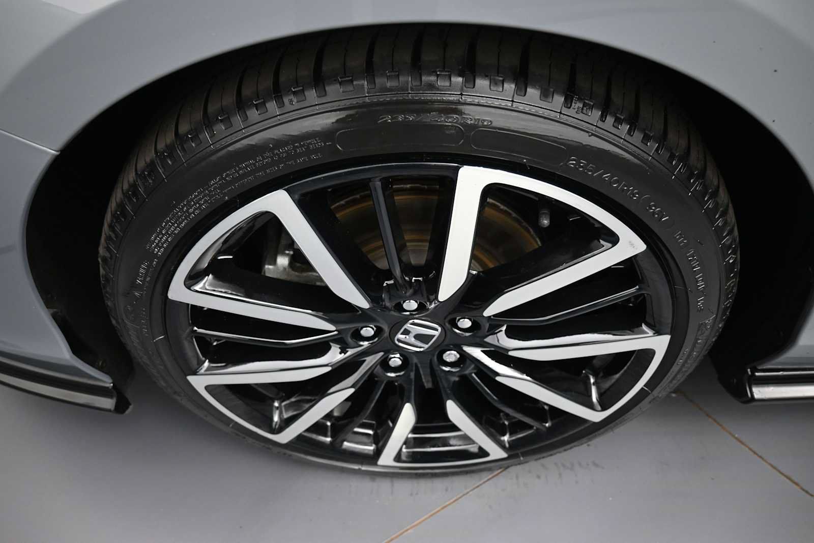 Used 2023 Honda Accord Touring image 19