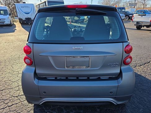 Used 2016 smart fortwo electric drive image 13