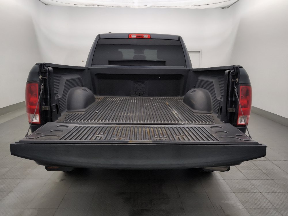 Used 2017 RAM 1500 Express RWD image 29