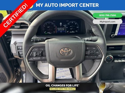 Used 2025 Toyota Tacoma TRD Sport image 15