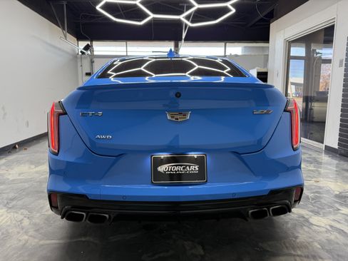 Used 2023 Cadillac CT4 V image 5