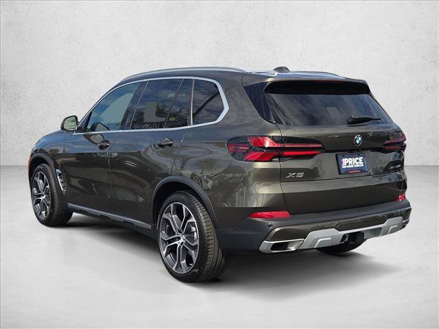 Used 2024 BMW X5 xDrive40i w/ Premium Package AWD/4WD image 9