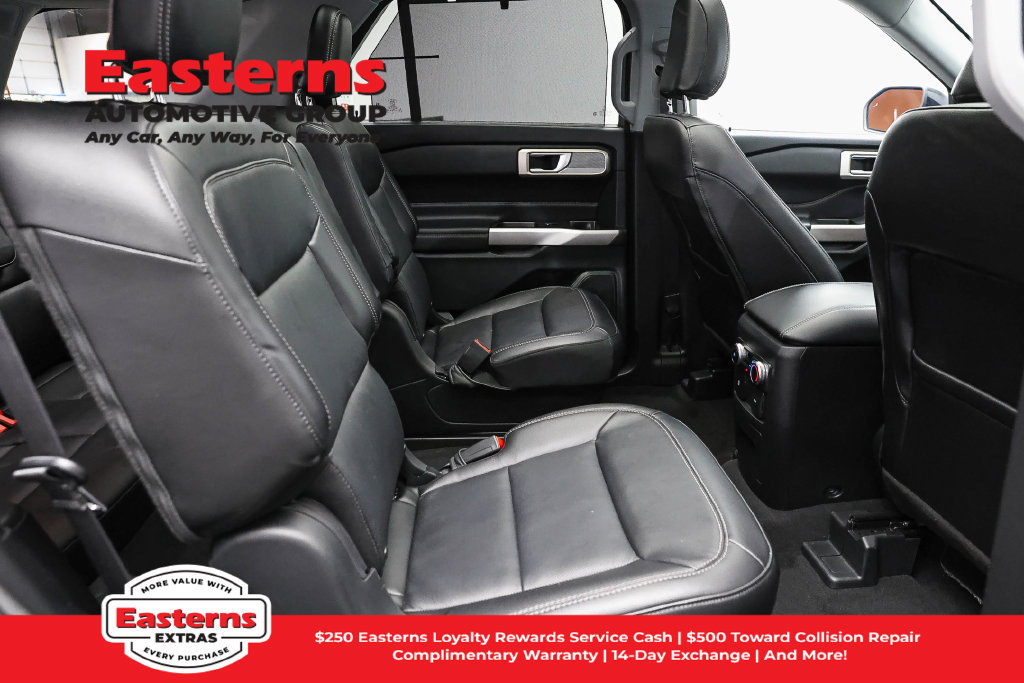 Used 2023 Ford Explorer Limited AWD/4WD image 25