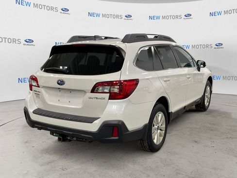 Used 2018 Subaru Outback 2.5i Premium image 5