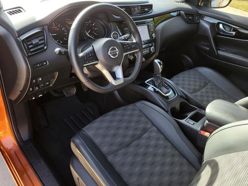 Certified 2022 Nissan Rogue Sport SV w/ Technology Package image 21