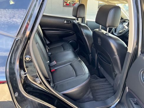 Used 2011 Nissan Rogue SV w/ SL Pkg image 13