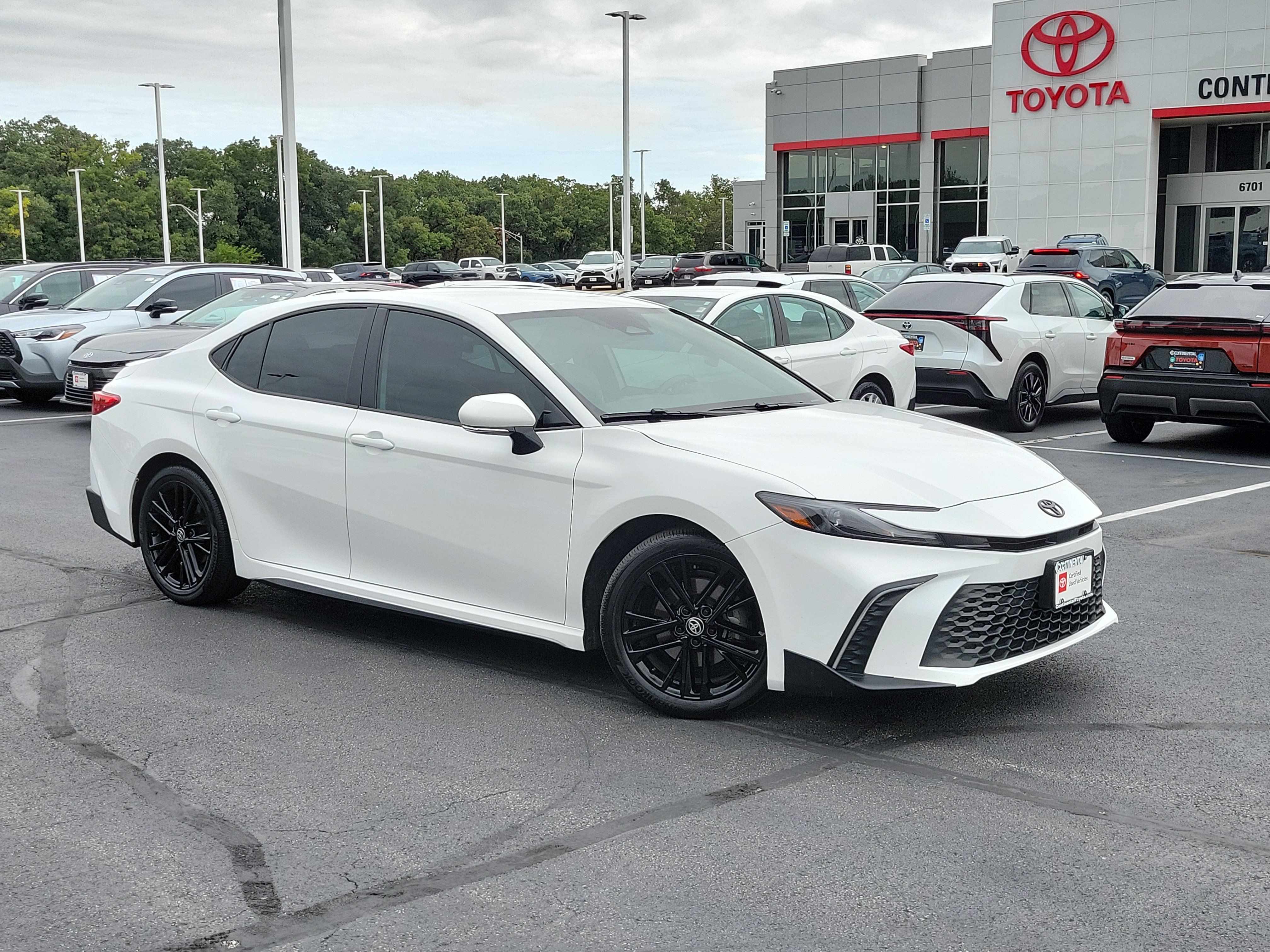 Certified 2025 Toyota Camry SE w/ Convenience Package FWD image 2