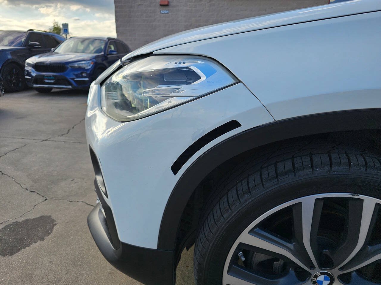 Used 2018 BMW X2 sDrive28i w/ Convenience Package FWD image 16