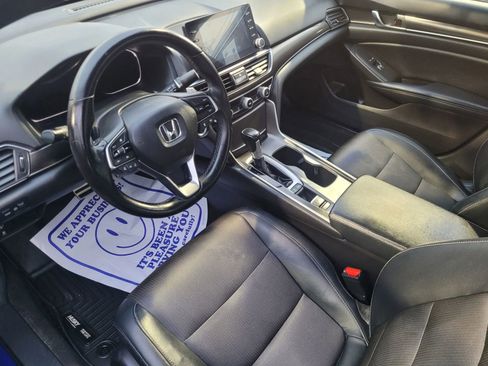 Used 2018 Honda Accord Sport image 16