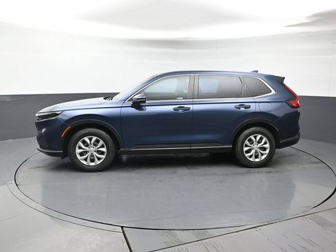 Used 2024 Honda CR-V LX image 2